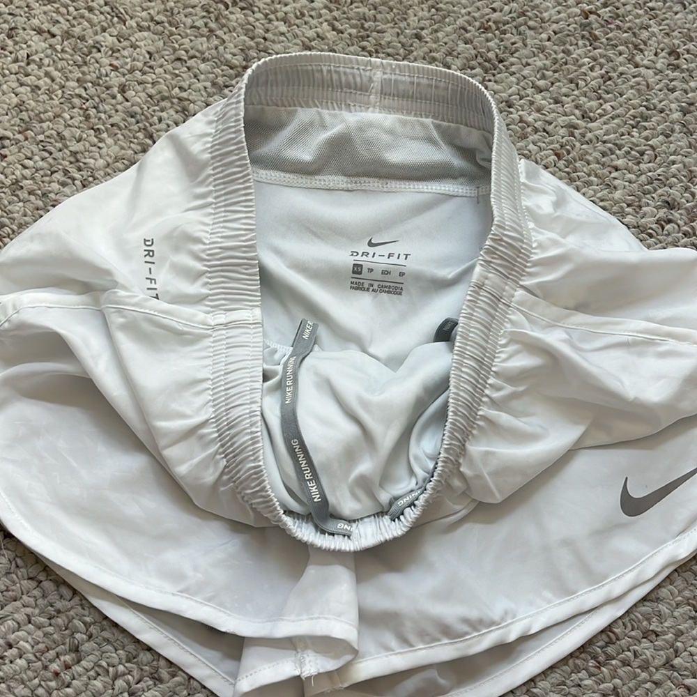 Nike Shorts - Picture 3 of 5